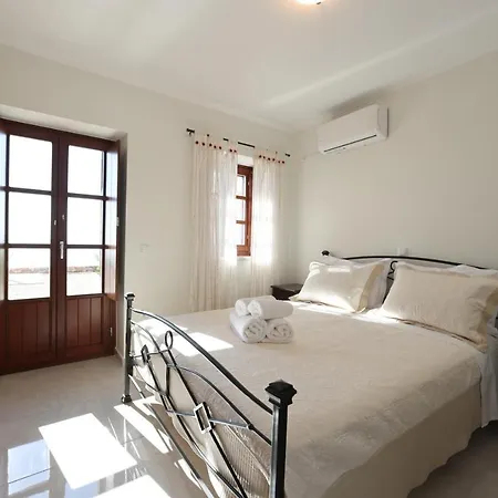Sunset View Stone House, Mani Tatil Evi