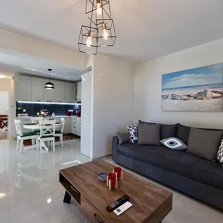 Sunset View Stone House, Mani Prázdninový dům *