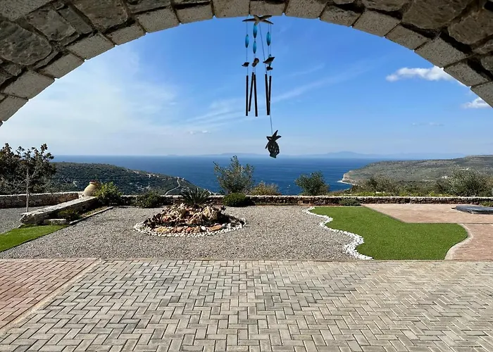 בית נופש Sunset View Stone House, Mani אראופוליס