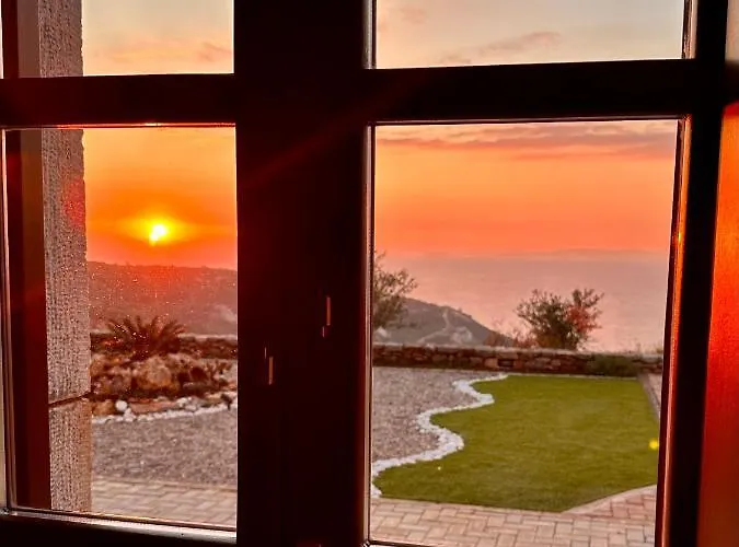 Sunset View Stone House, Mani * אראופוליס